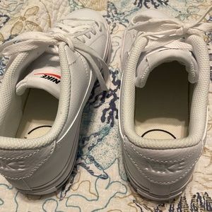 White Nike Court Legacy